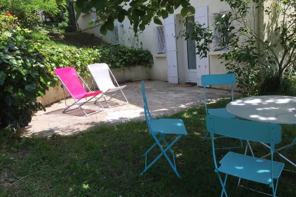 Appartement Avec Vue Panoramique Sur L'Estuaire De La Gironde Plassac  Exteriér fotografie