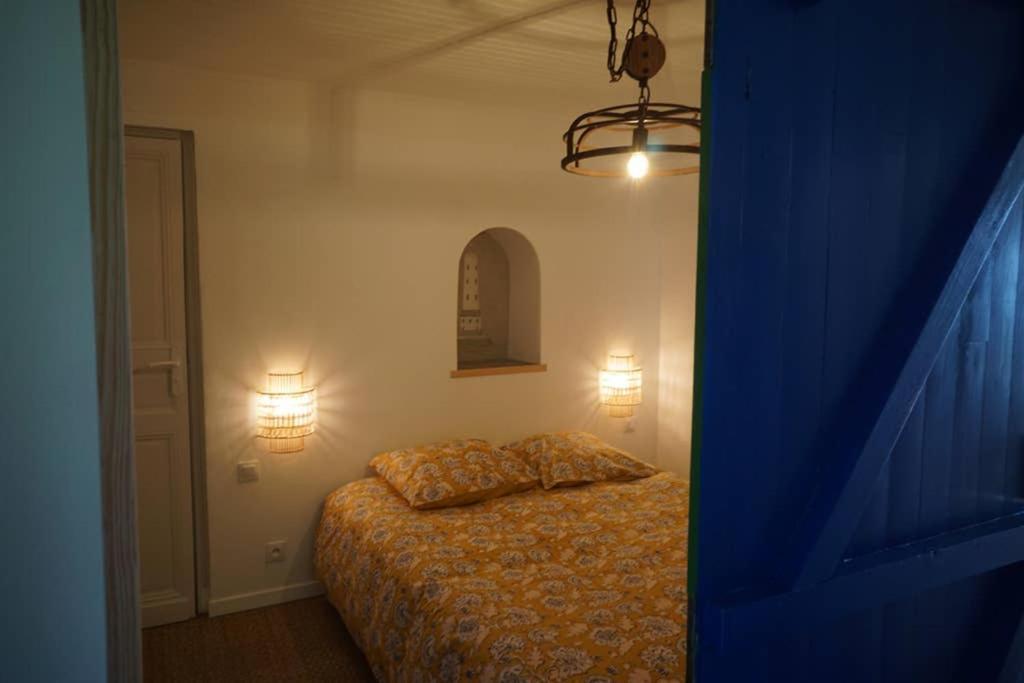 Appartement Avec Vue Panoramique Sur L'Estuaire De La Gironde Plassac  Exteriér fotografie